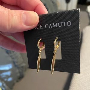 Vince camuto mini spear drop earrings